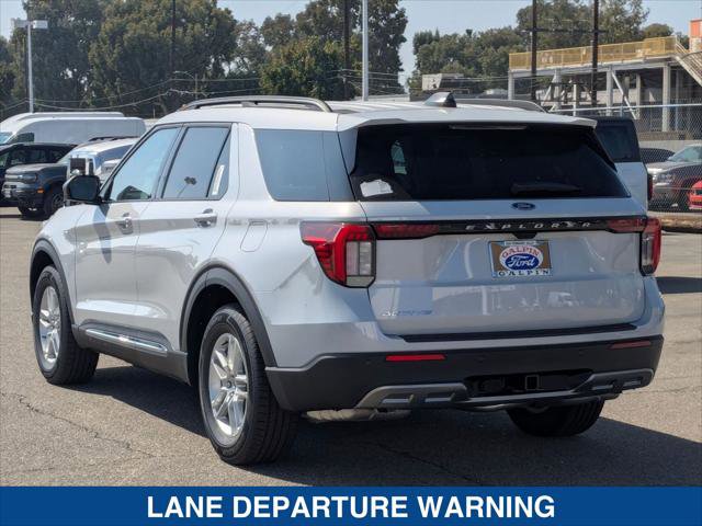 New 2025 Ford Explorer Active w/ Active Comfort Package image 3