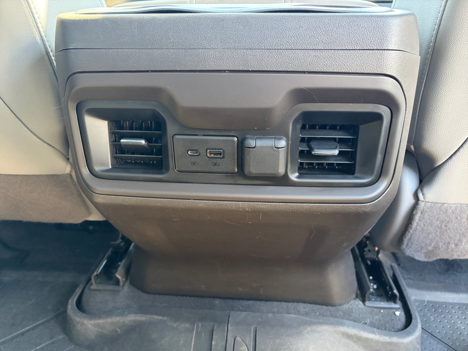 Used 2019 Chevrolet Silverado 1500 LT Trail Boss AWD/4WD image 18