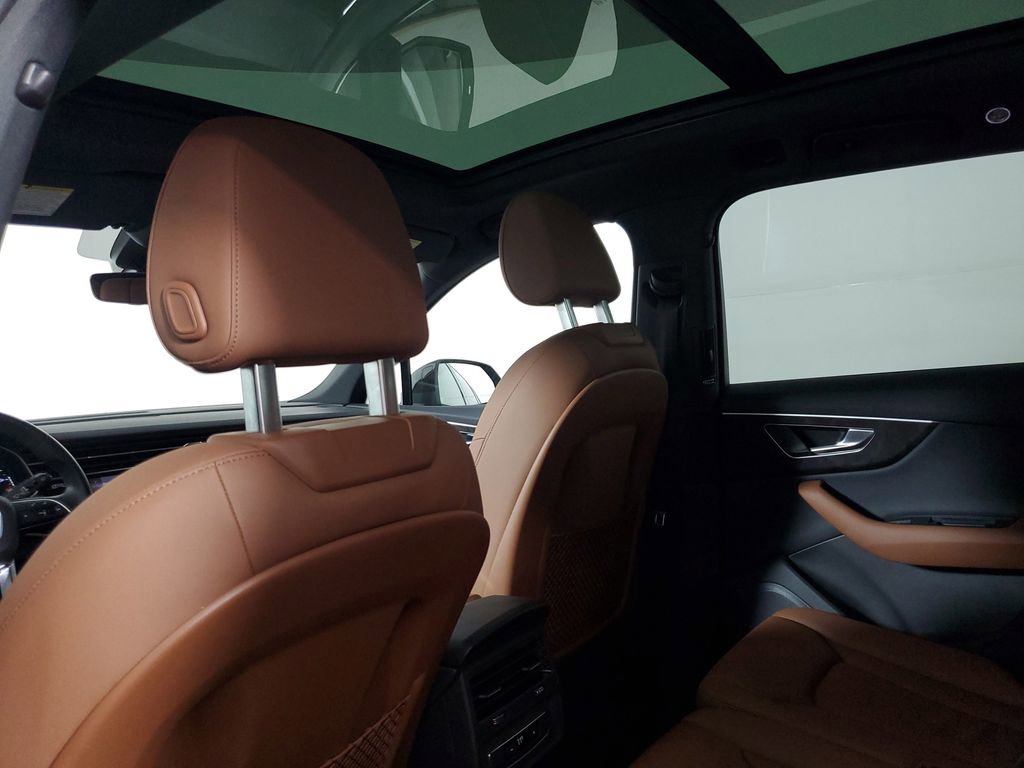 Used 2021 Audi Q7 3.0T Premium AWD/4WD image 14