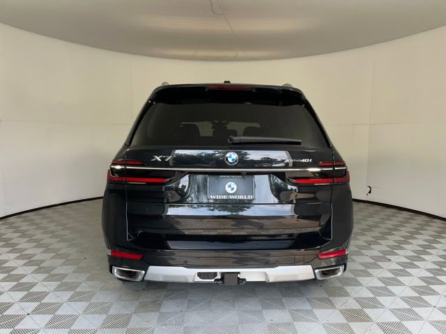 Used 2026 BMW X7 xDrive40i w/ Premium Package image 6