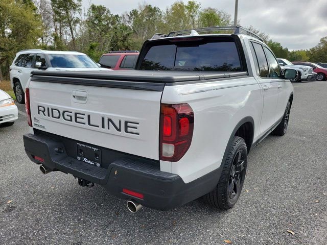 Used 2025 Honda Ridgeline Black Edition image 10