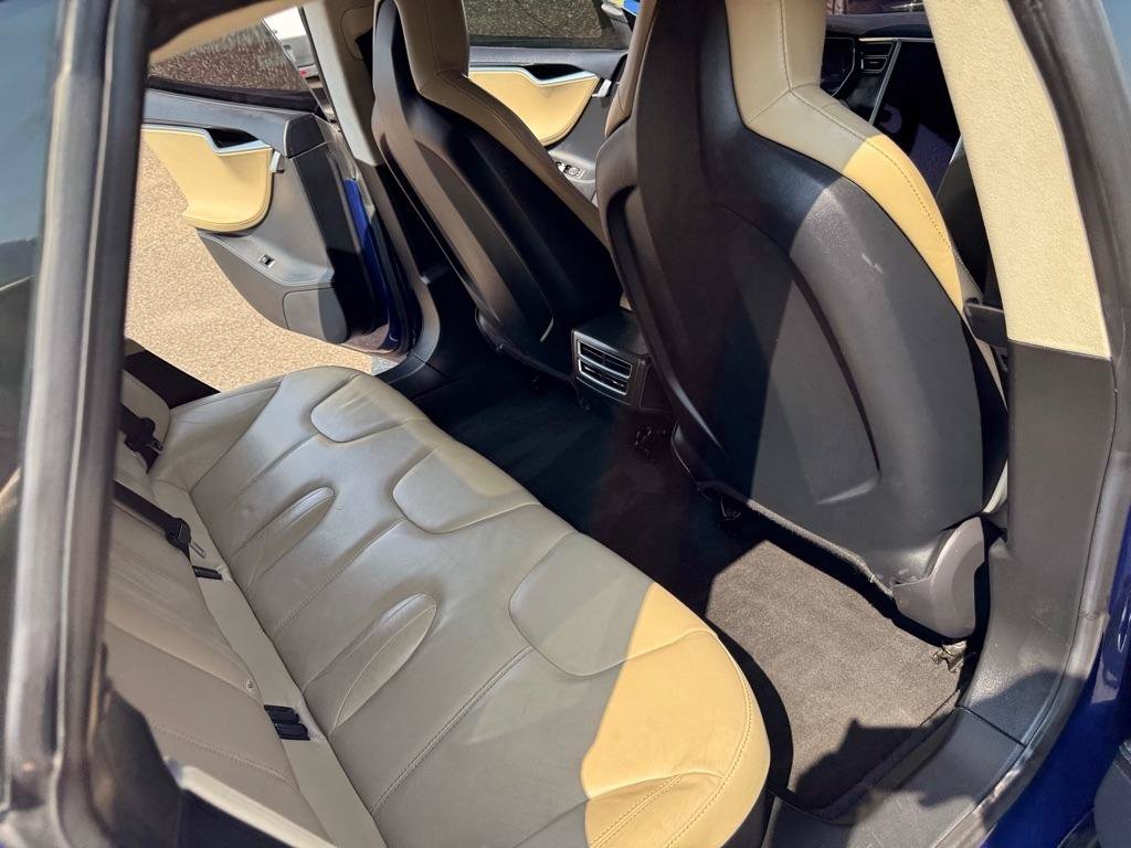 Used 2015 Tesla Model S 85D AWD/4WD image 22