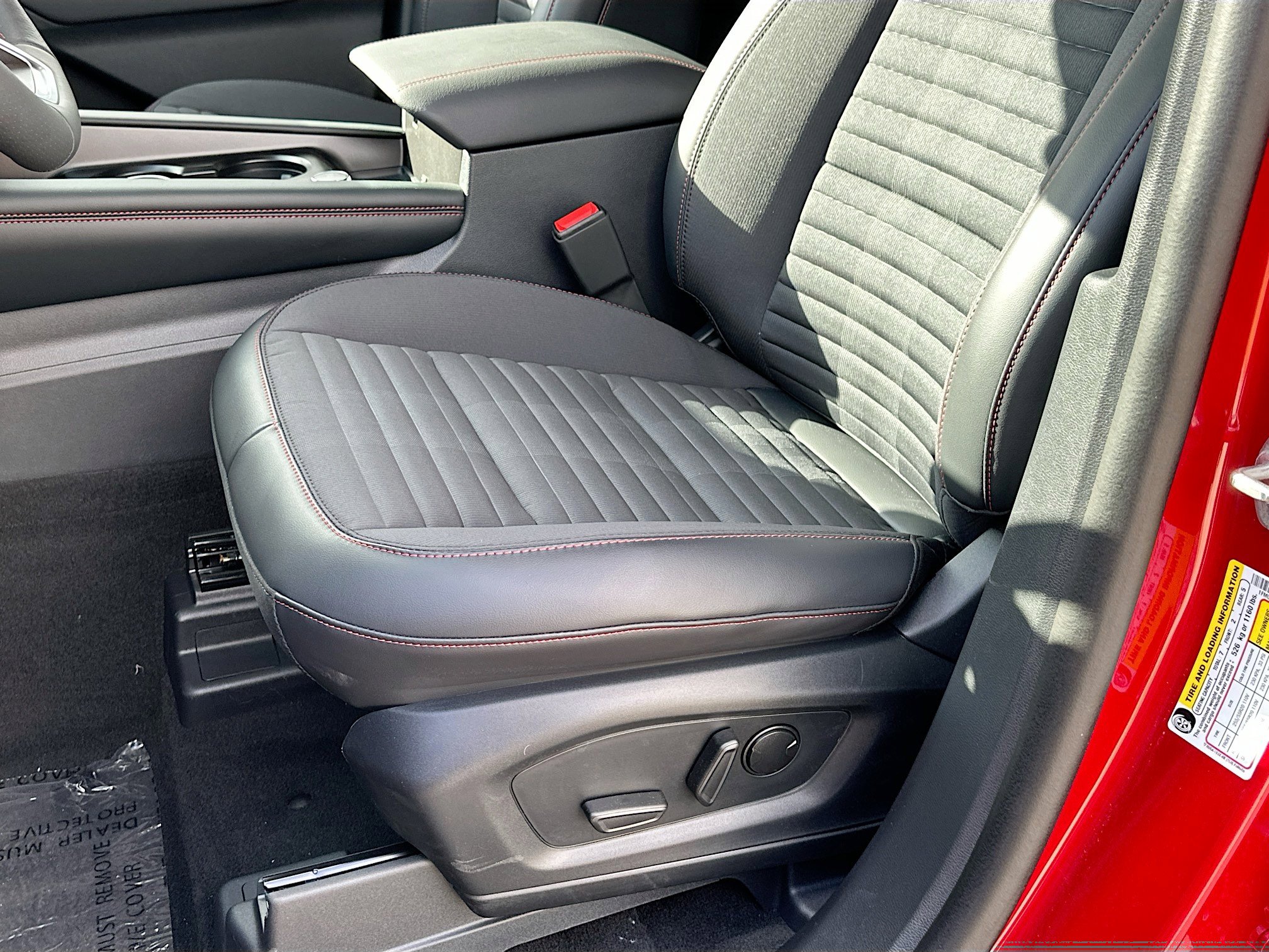 New 2026 Ford Explorer ST-Line image 14