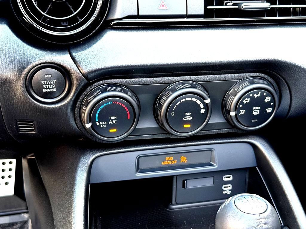 New 2026 MAZDA MX-5 Miata Sport w/ Interior Package RWD image 17
