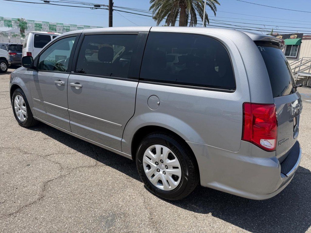 Used 2014 Dodge Grand Caravan SE w/ Quick Order Package 29E SE FWD image 9