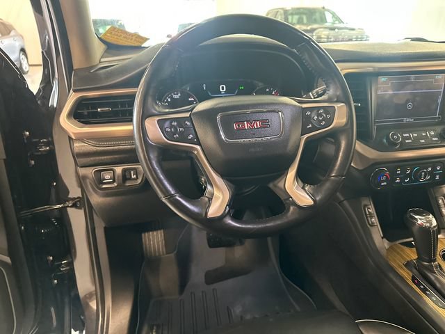 Certified 2017 GMC Acadia Denali w/ Technology Package AWD/4WD image 13