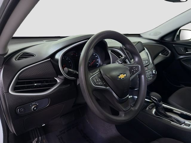 Used 2024 Chevrolet Malibu LT FWD image 9