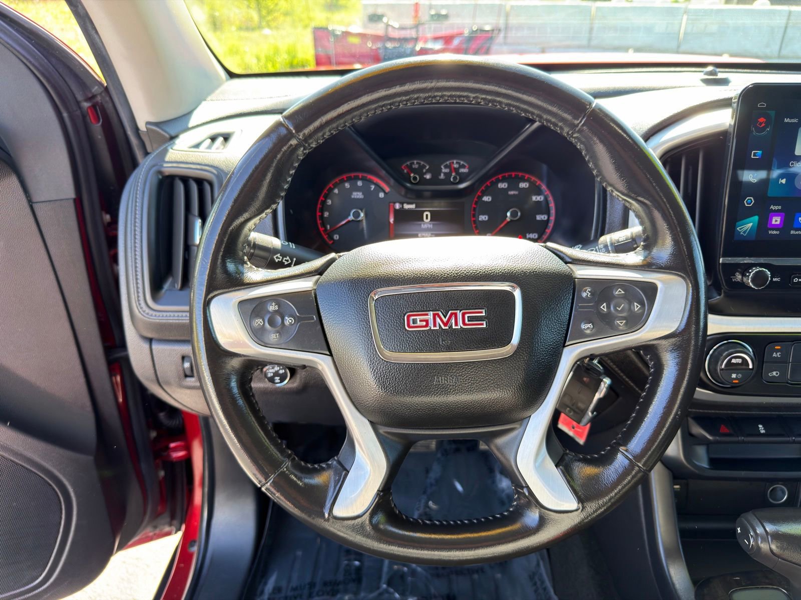 Used 2015 GMC Canyon SLE w/ SLE Convenience Package AWD/4WD image 16
