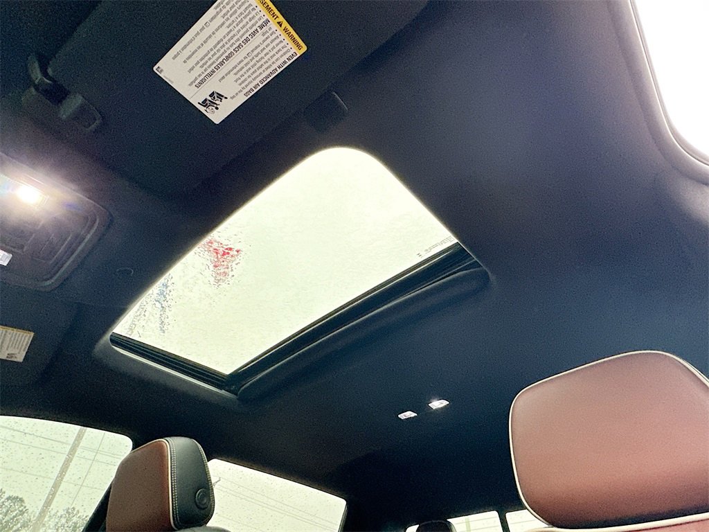 Used 2024 GMC Sierra 2500 Denali Ultimate image 11