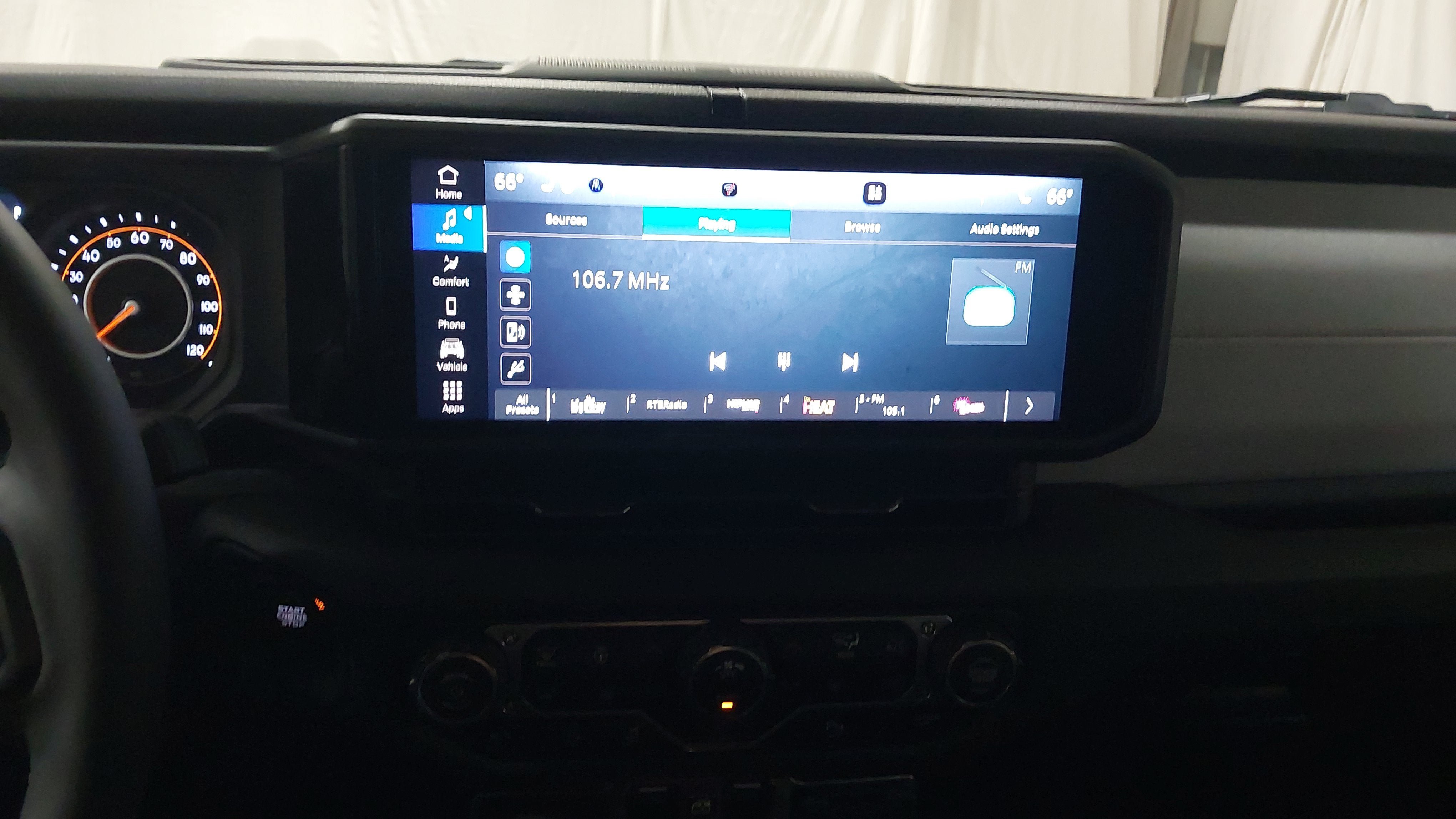 Used 2025 Jeep Wrangler Unlimited Sport AWD/4WD image 21