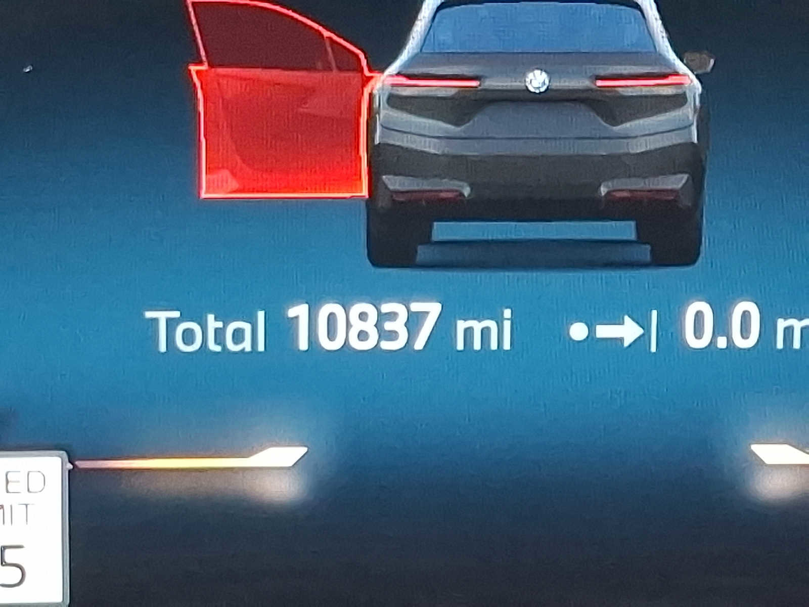 Used 2025 BMW iX xDrive50 w/ Premium Package image 21