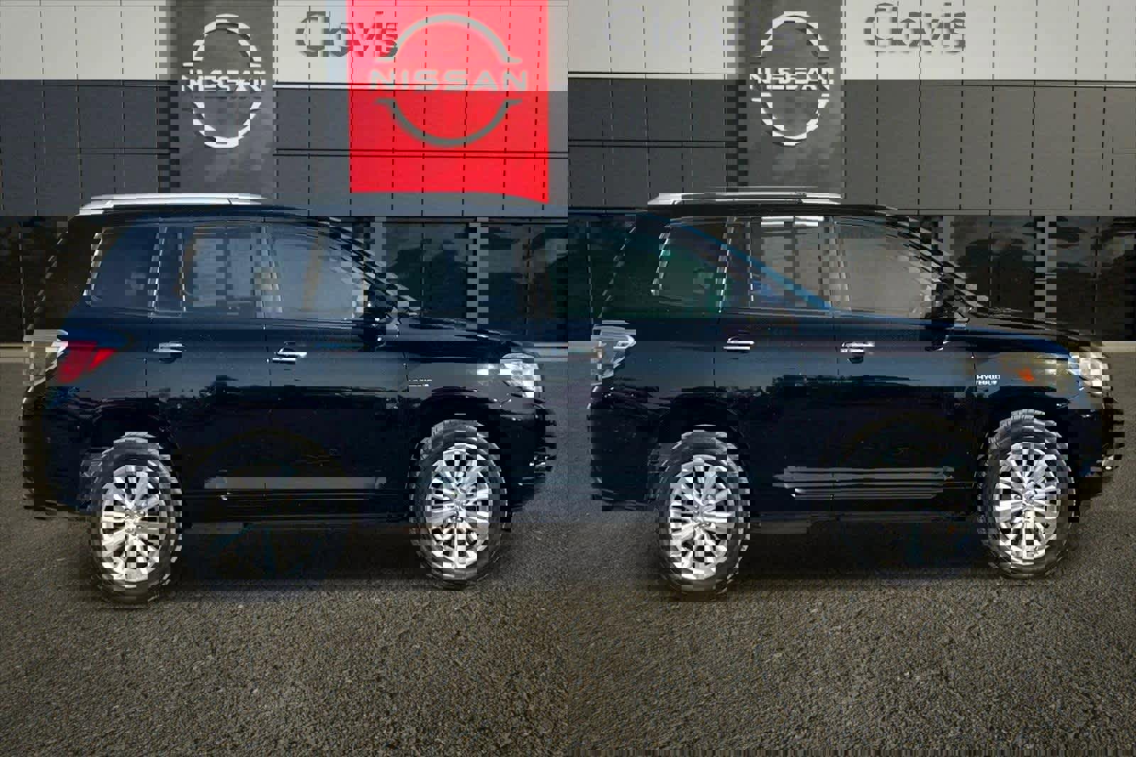 Used 2010 Toyota Highlander Limited image 9