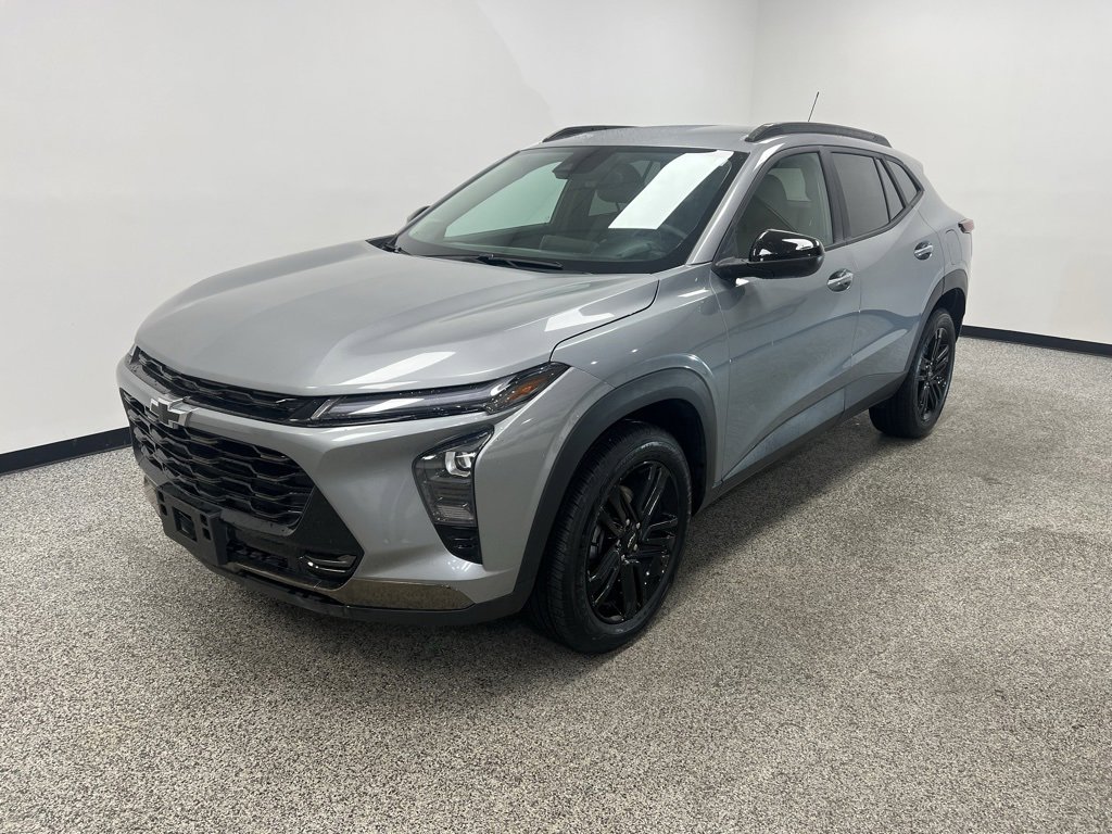 Used 2025 Chevrolet Trax ACTIV w/ Driver Confidence Package image 16