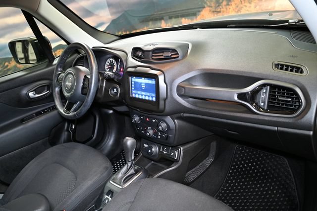 Used 2020 Jeep Renegade Altitude AWD/4WD image 57