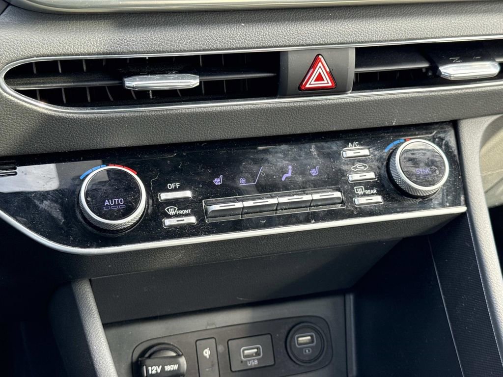 Used 2023 Hyundai Sonata SEL Plus w/ Preferred Accessory Package FWD image 6