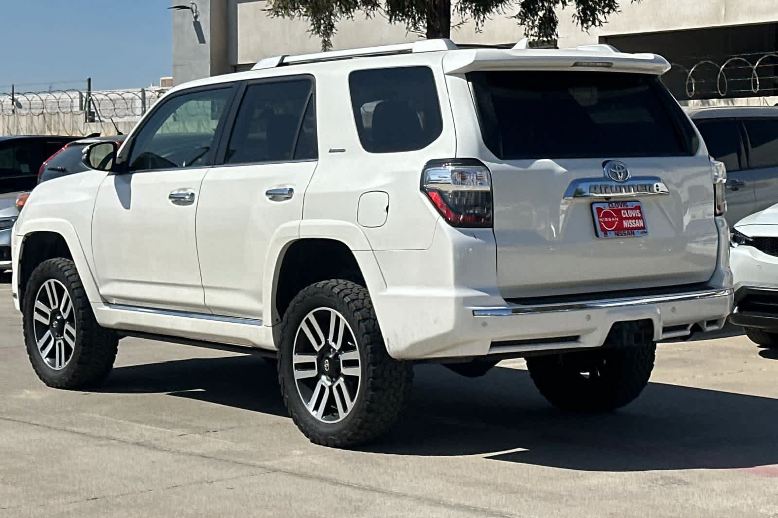 Used 2014 Toyota 4Runner Limited AWD/4WD image 7