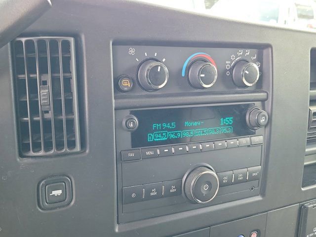 Used 2022 Chevrolet Express 3500 Extended w/ Driver Convenience Package image 28