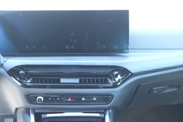 Used 2025 BMW i4 eDrive40 RWD image 17