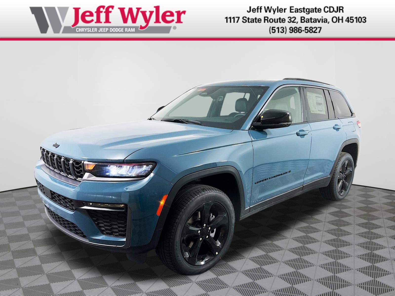 New 2026 Jeep Grand Cherokee Limited w/ Limited Altitude Package AWD/4WD image 2