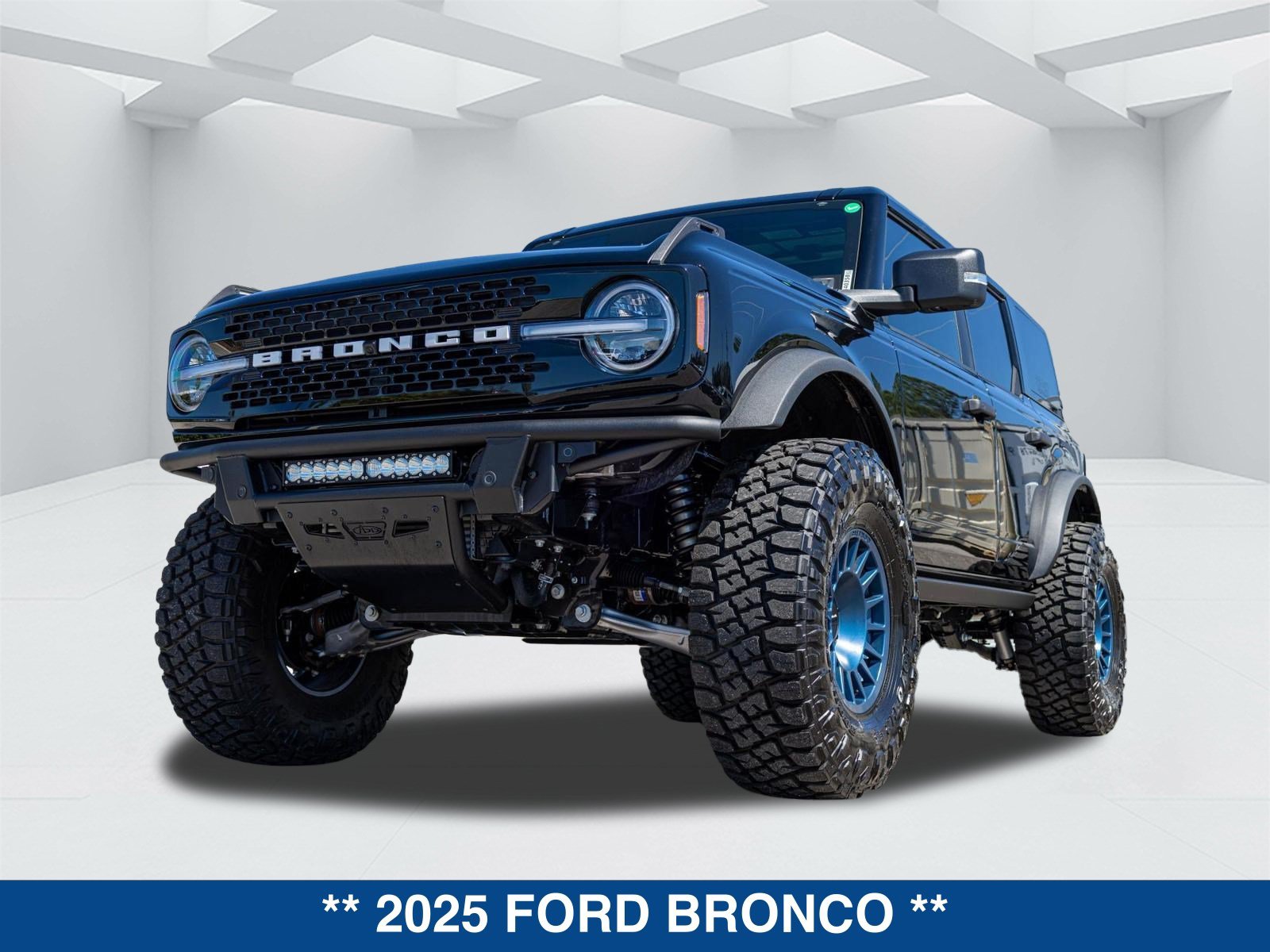 Used 2025 Ford Bronco Badlands AWD/4WD image 46