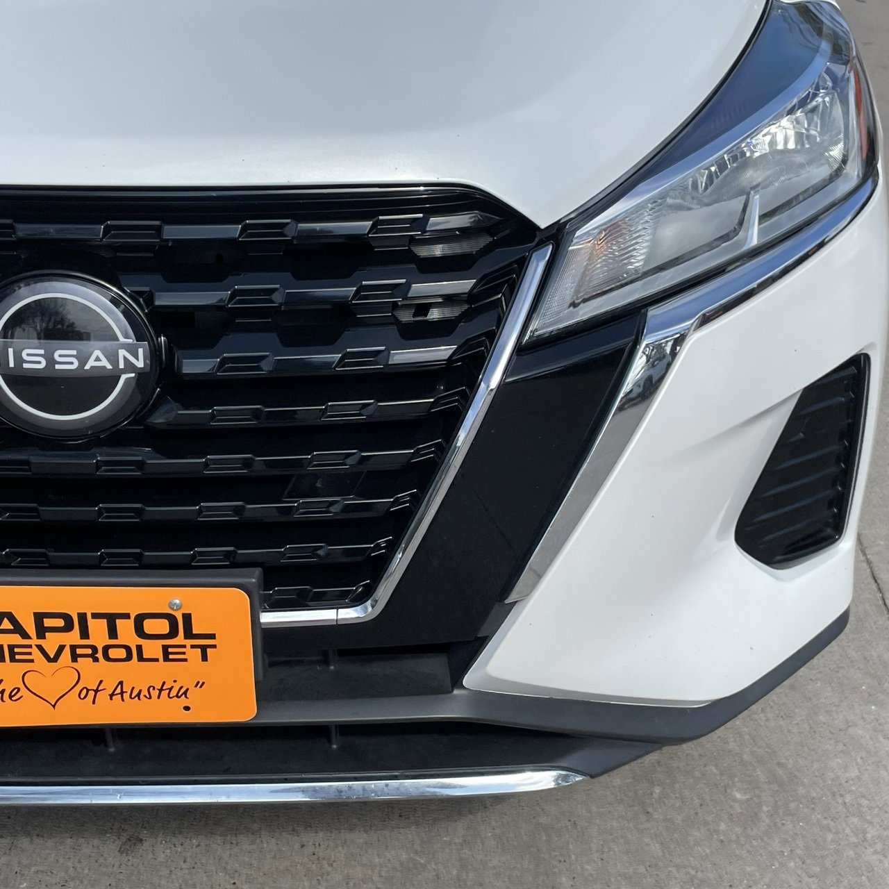 Used 2023 Nissan Kicks SV image 8