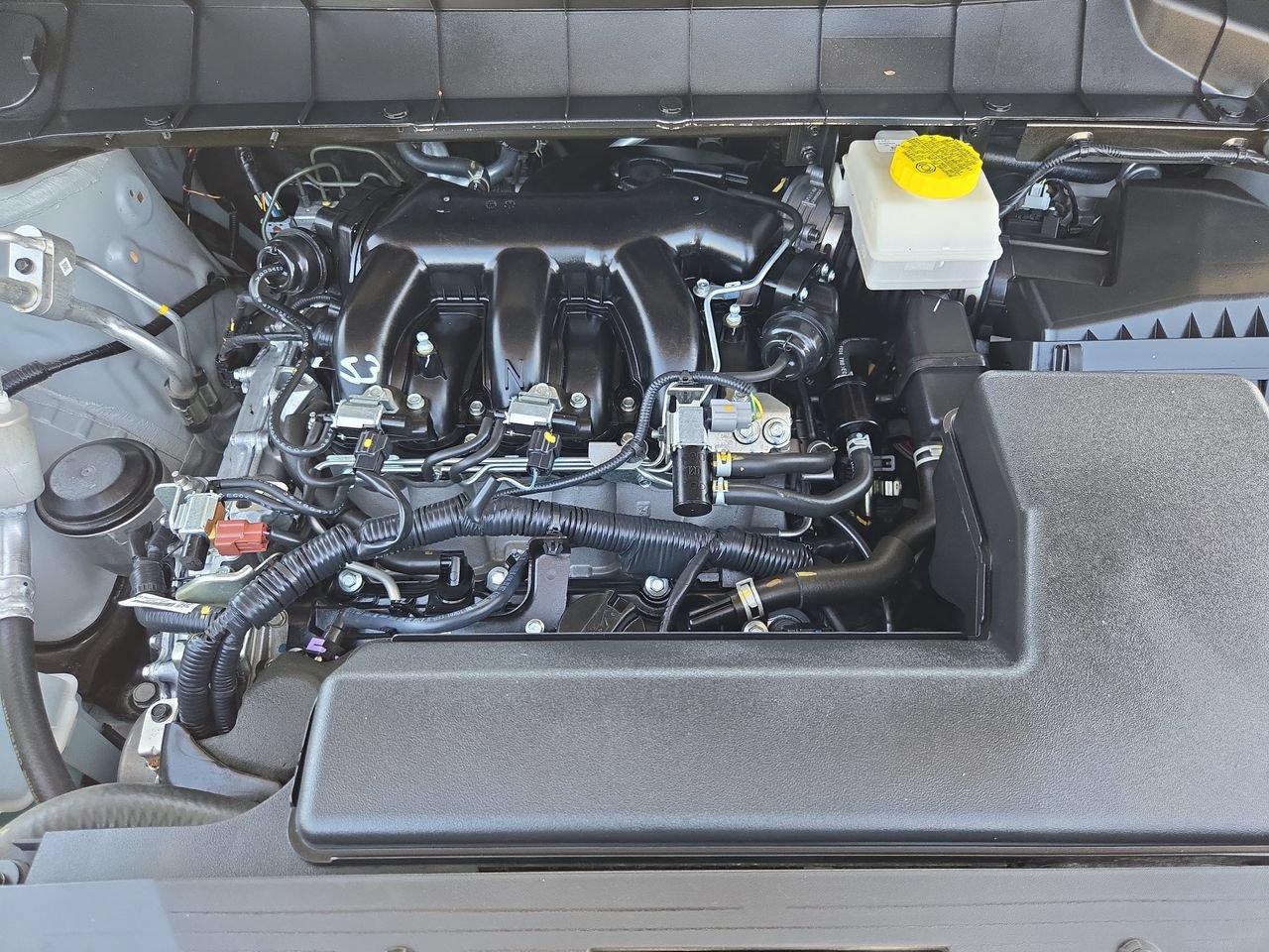 Certified 2025 Nissan Pathfinder SV FWD image 30