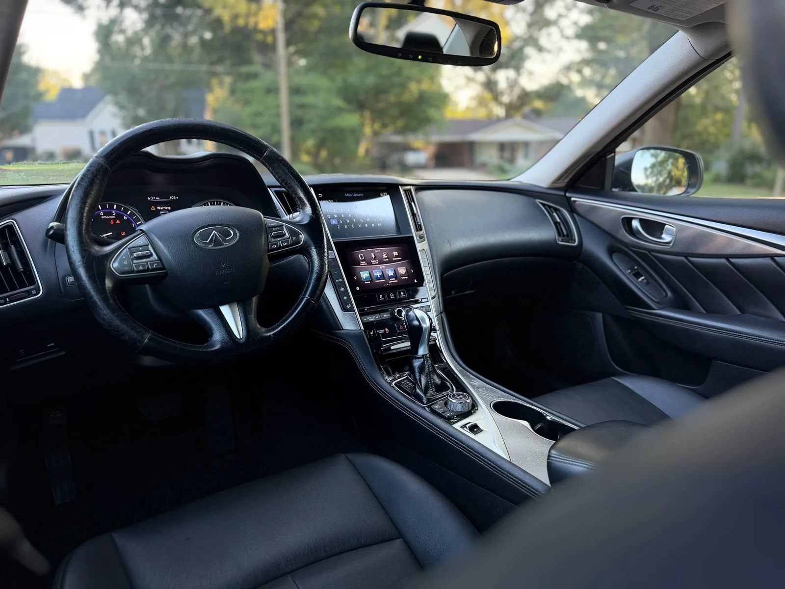 Used 2015 INFINITI Q50 Premium w/ Navigation Package RWD image 10