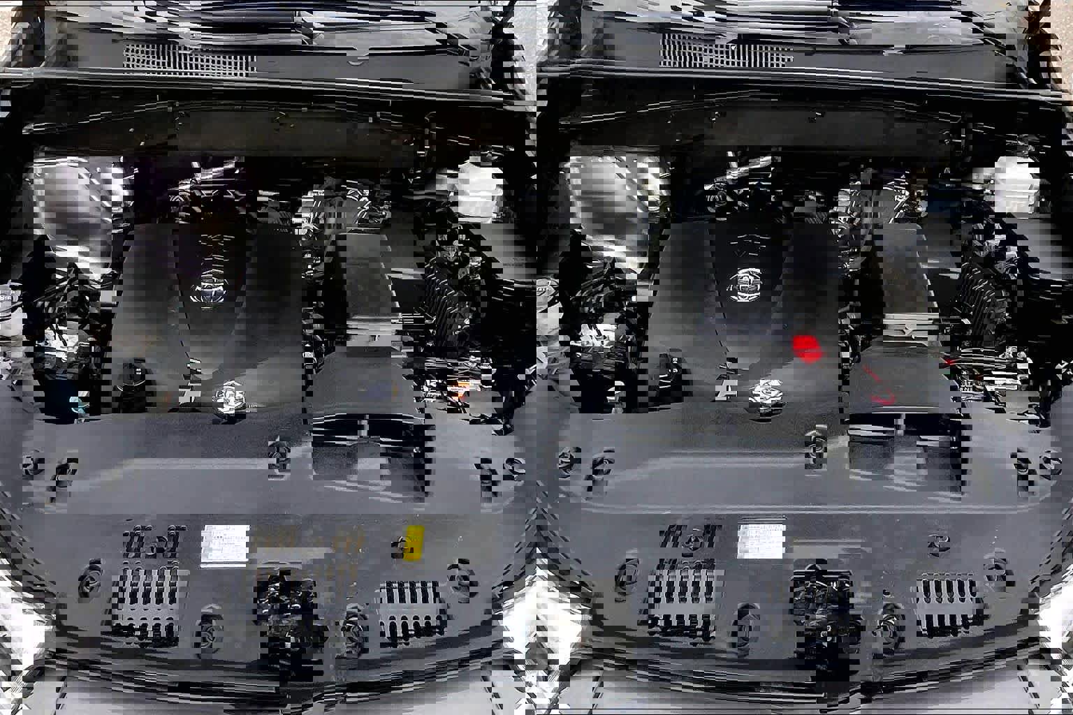 Certified 2019 Toyota Highlander XLE image 32