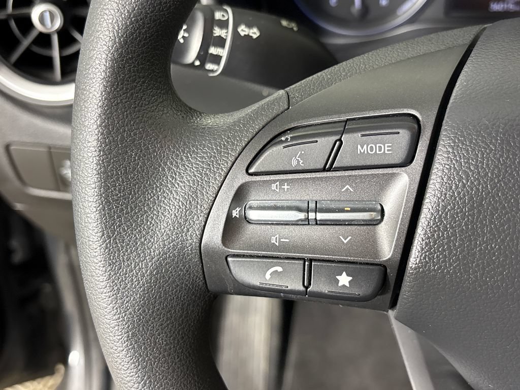 Used 2023 Hyundai Kona SE AWD/4WD image 34