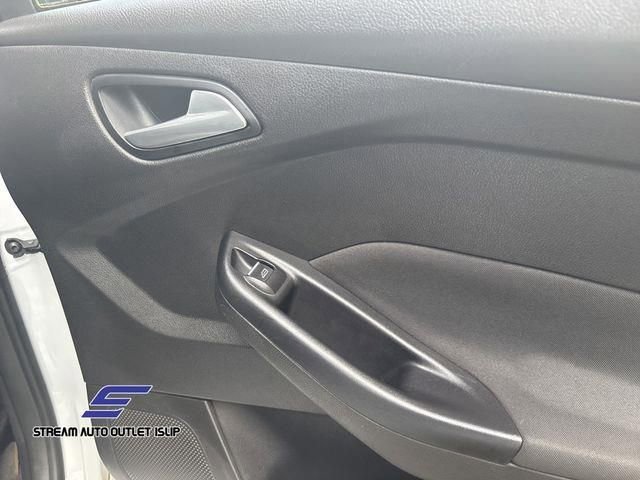 Used 2015 Ford Focus ST FWD image 15