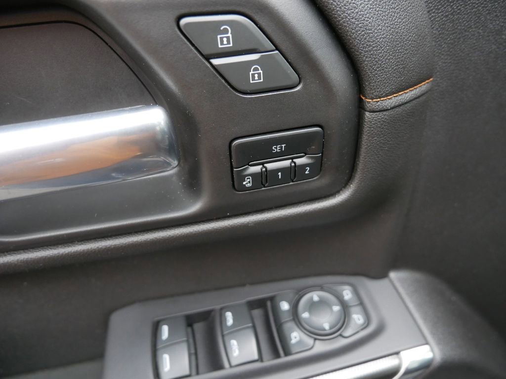 Used 2021 GMC Sierra 1500 AT4 w/ AT4 Premium Package image 16