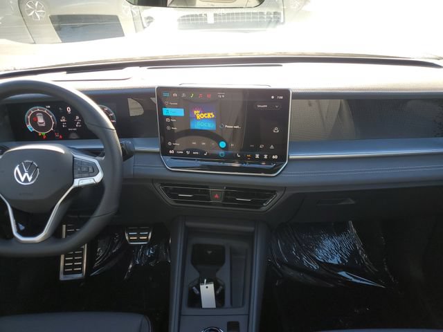 New 2026 Volkswagen Tiguan SE R-Line AWD/4WD image 14