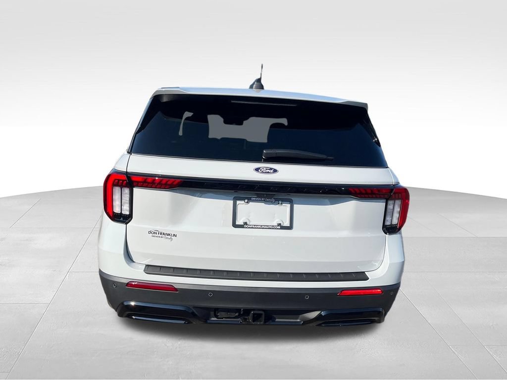 New 2027 Ford Explorer ST-Line AWD/4WD image 4