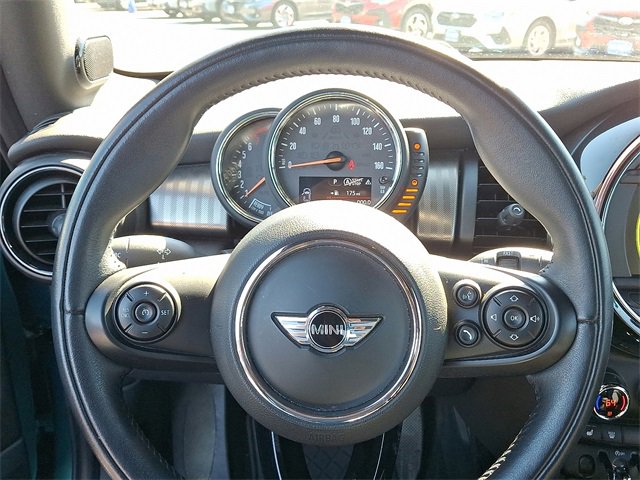 Used 2017 MINI Cooper S image 19