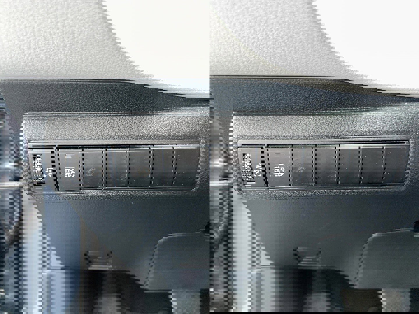 Used 2024 Toyota Corolla SE image 13