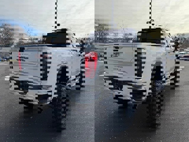 Used 2020 GMC Sierra 3500 Denali w/ Denali Ultimate Package image 3