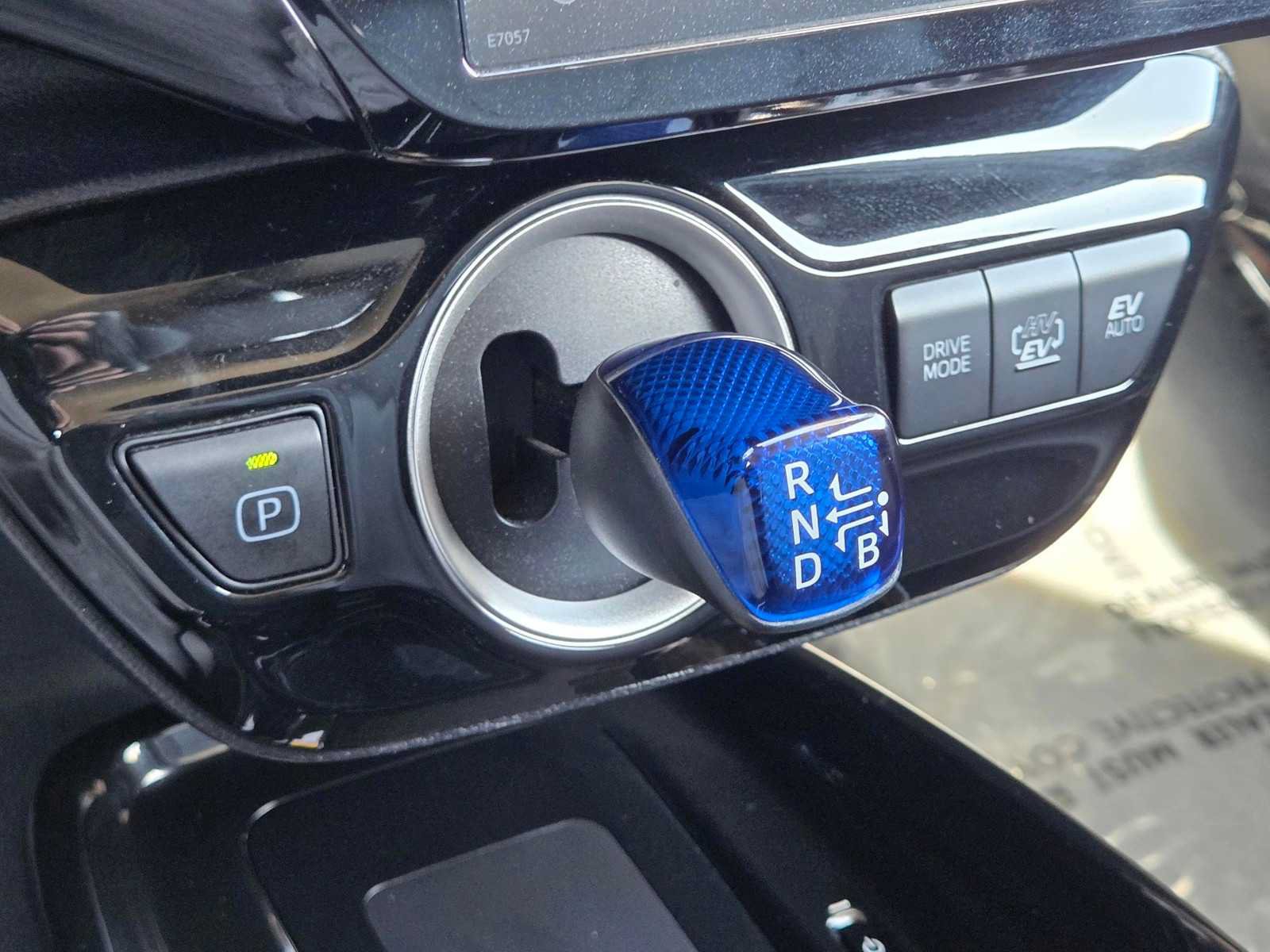 Used 2022 Toyota Prius Prime XLE FWD image 22