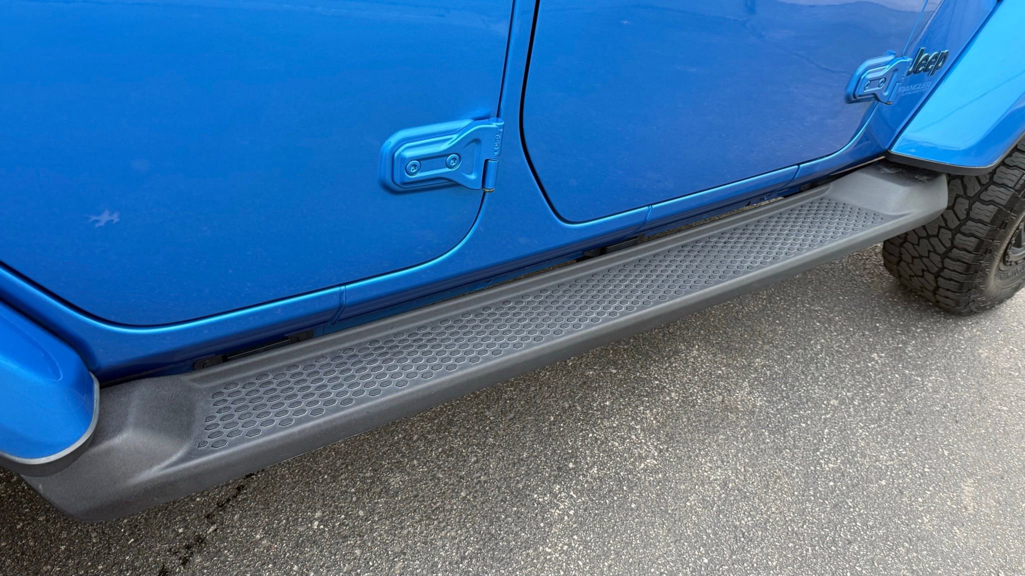 Used 2022 Jeep Wrangler Unlimited Sahara image 46