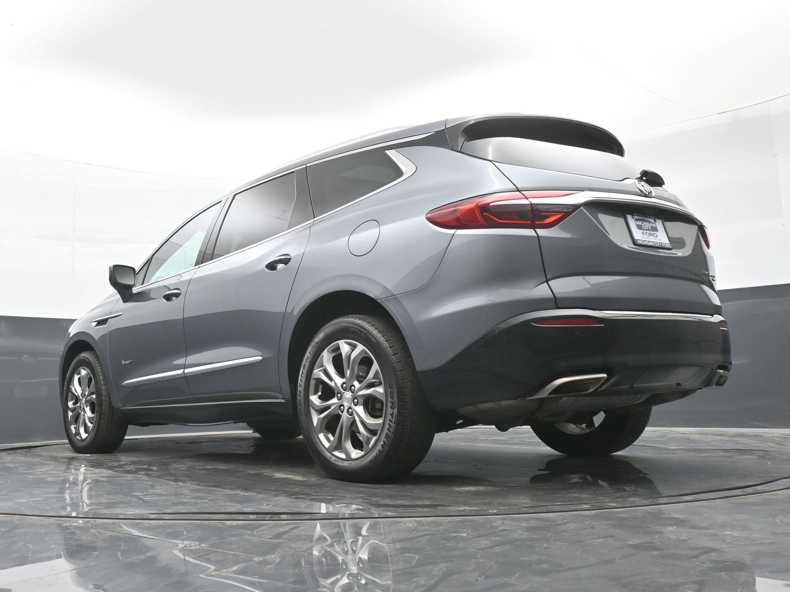 Used 2019 Buick Enclave Avenir w/ Avenir Technology Package image 44