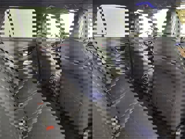 Certified 2025 Mercedes-Benz GLC 300 4MATIC image 18