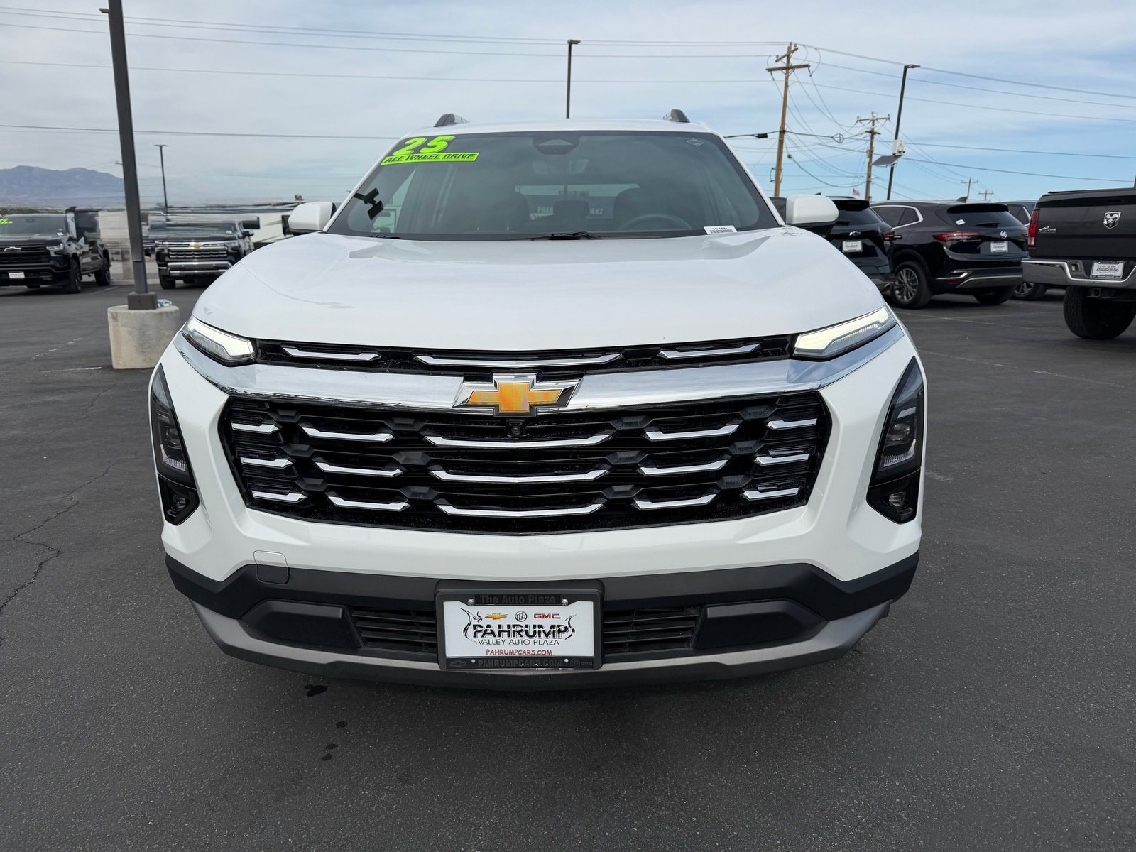 Used 2025 Chevrolet Equinox LT w/ Convenience Package II image 8
