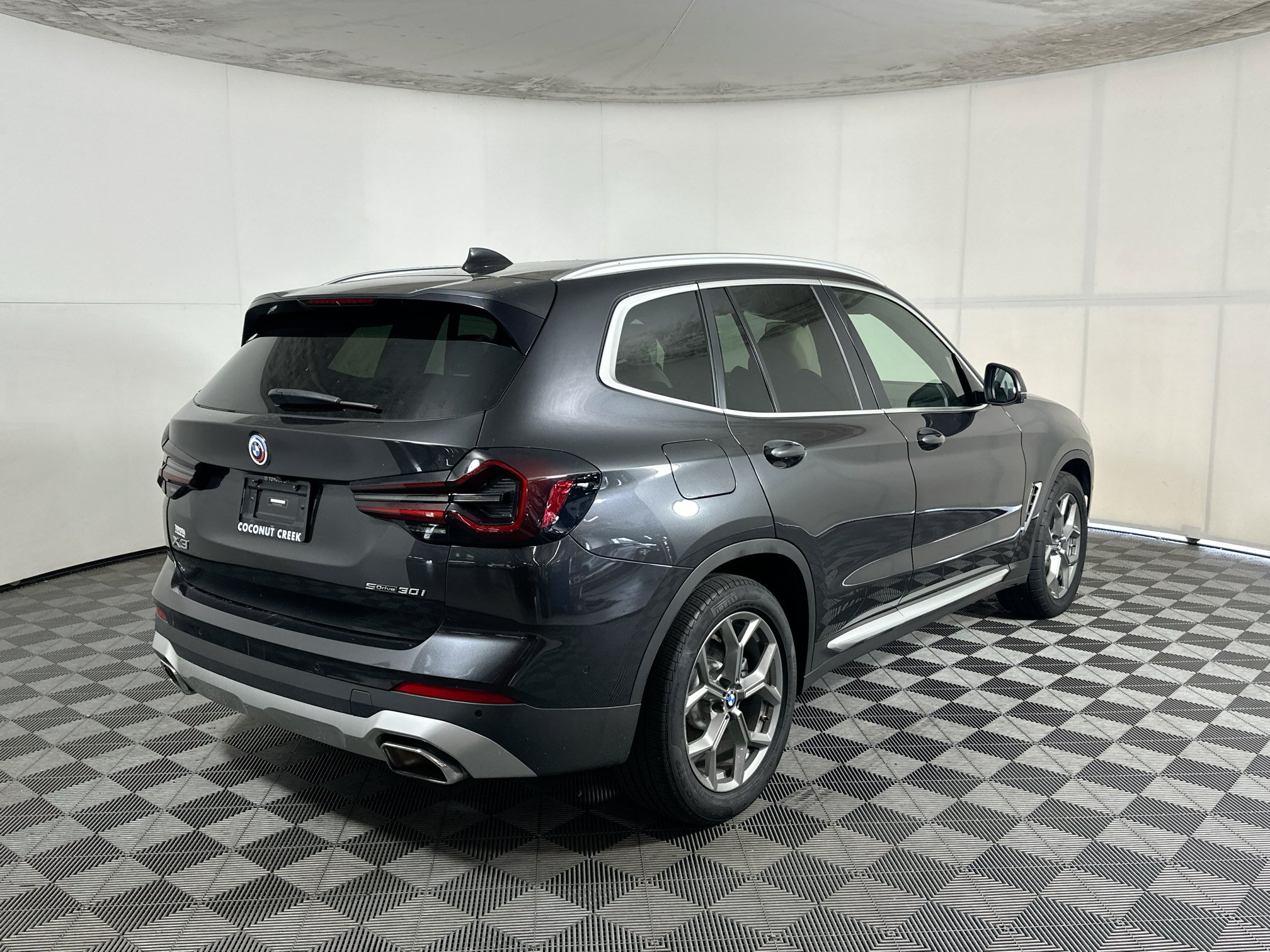 Used 2023 BMW X3 sDrive30i w/ Premium Package RWD image 3