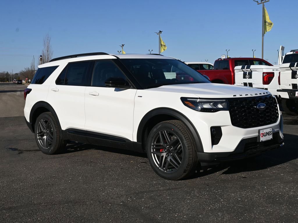 New 2026 Ford Explorer ST-Line w/ ST-Line Street Pack image 2