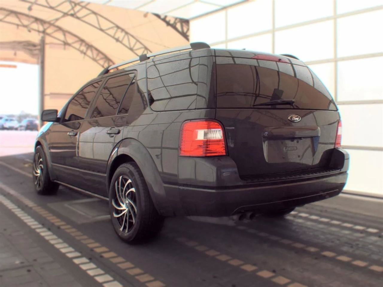 Used 2007 Ford Freestyle Limited FWD image 8