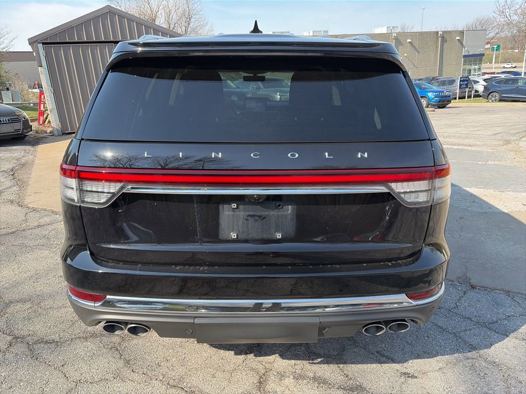 Used 2020 Lincoln Aviator Reserve w/ Equipment Group 202A image 6