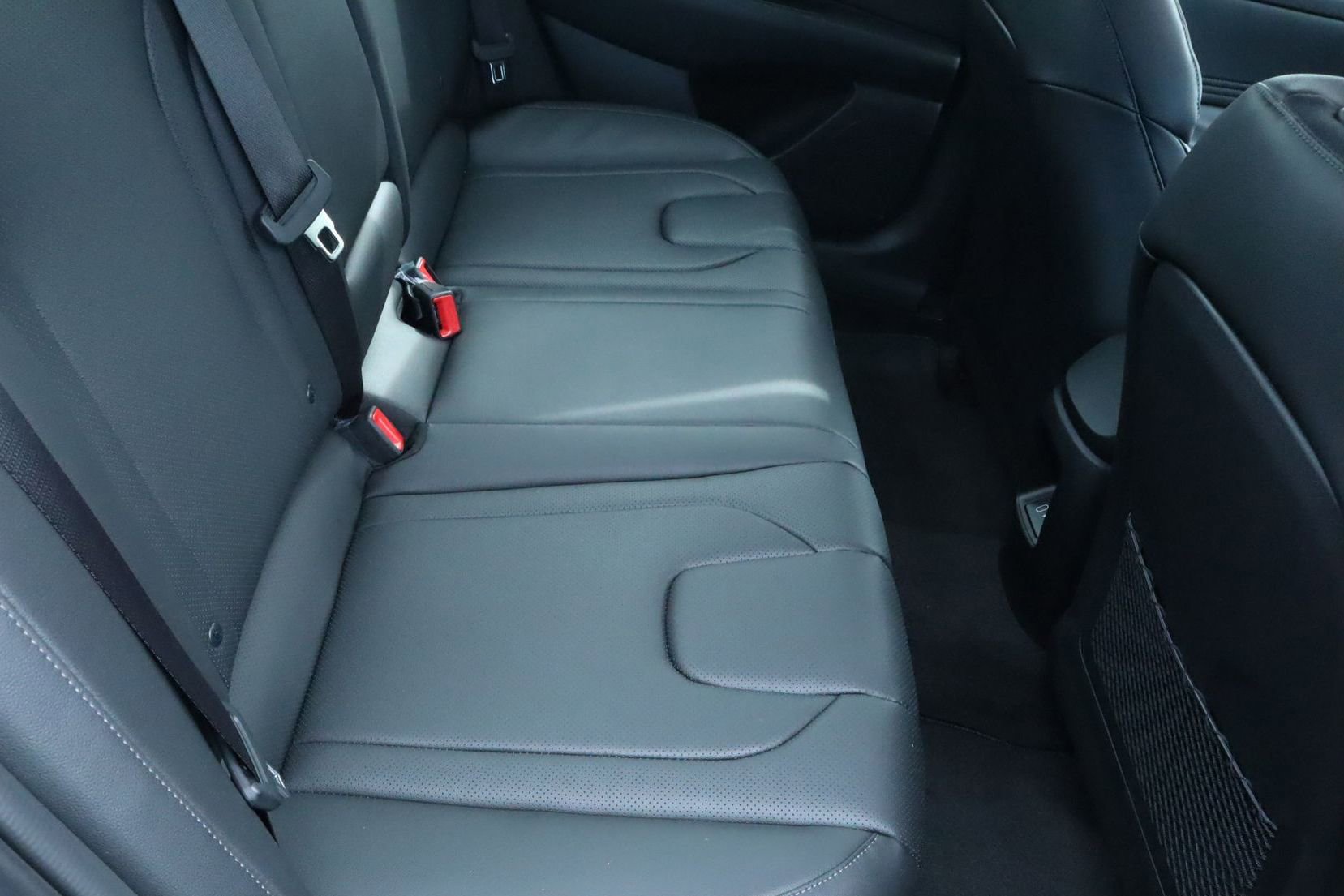 New 2025 Hyundai Elantra Limited image 20