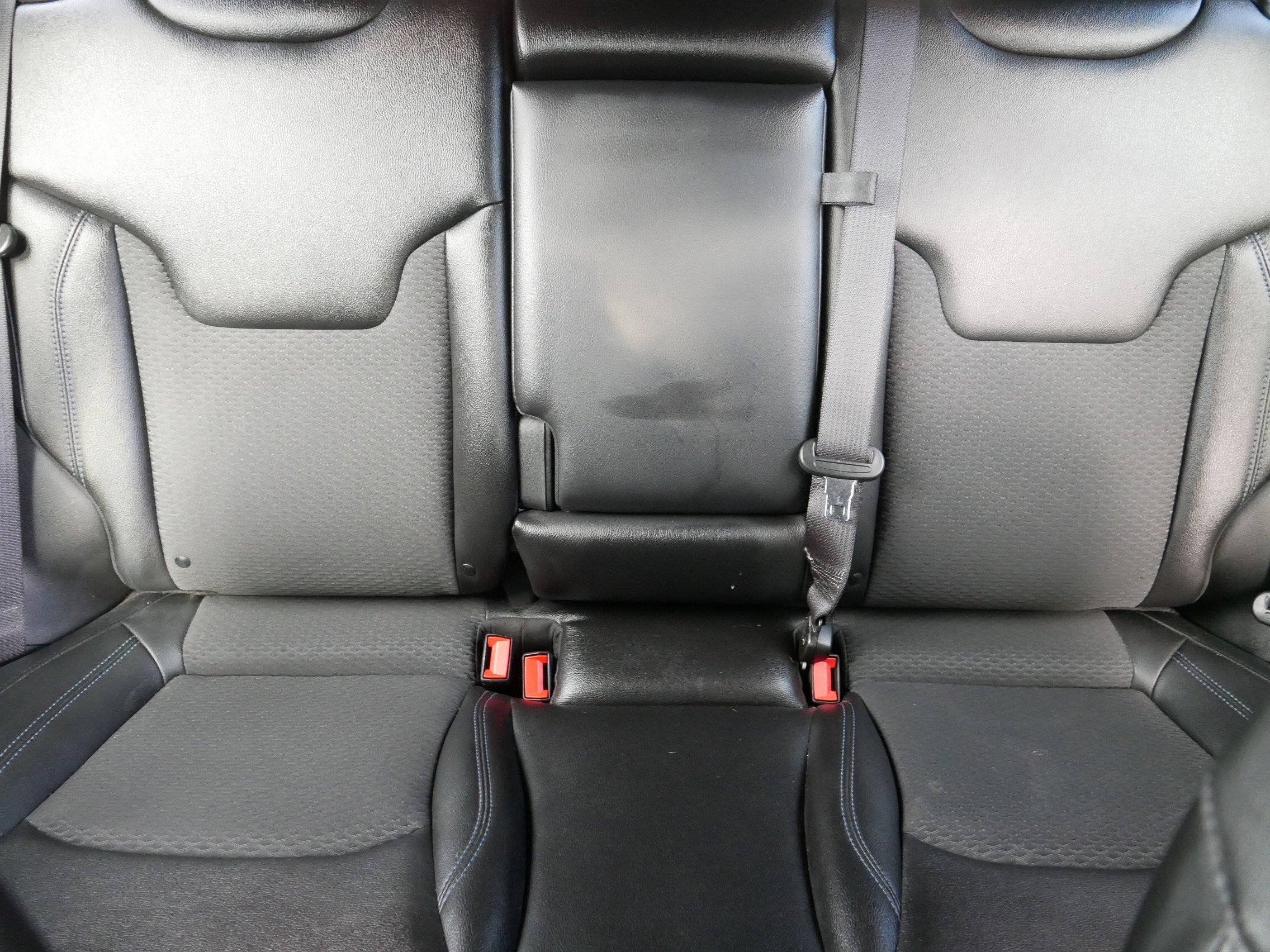 Used 2024 Jeep Compass Latitude image 13