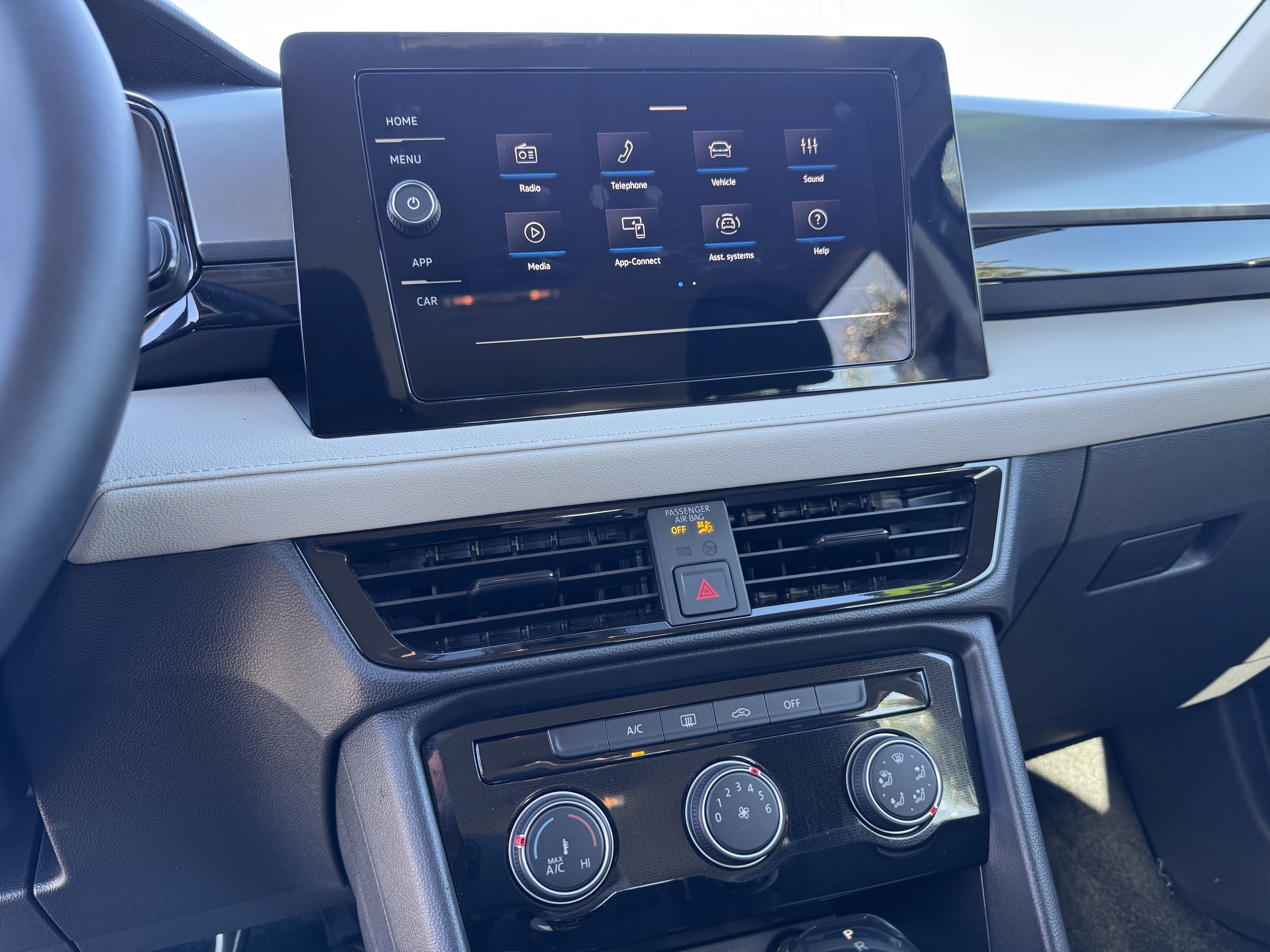 Used 2025 Volkswagen Taos S image 24