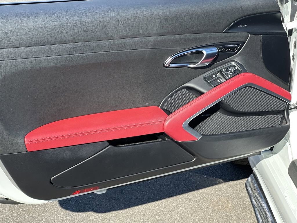 Used 2024 Porsche 718 Boxster S image 11