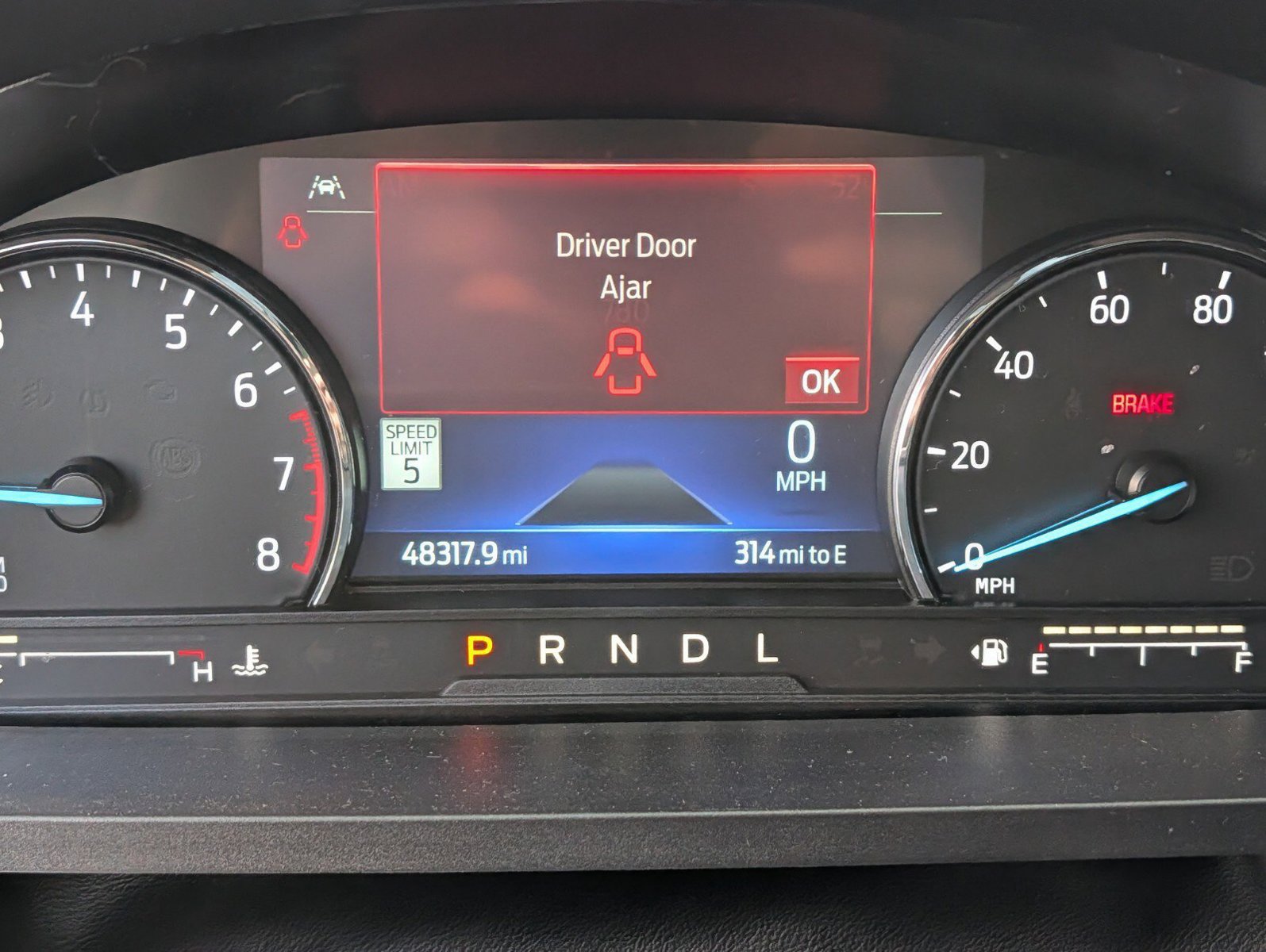 Used 2023 Ford Explorer XLT w/ Equipment Group 202A AWD/4WD image 34